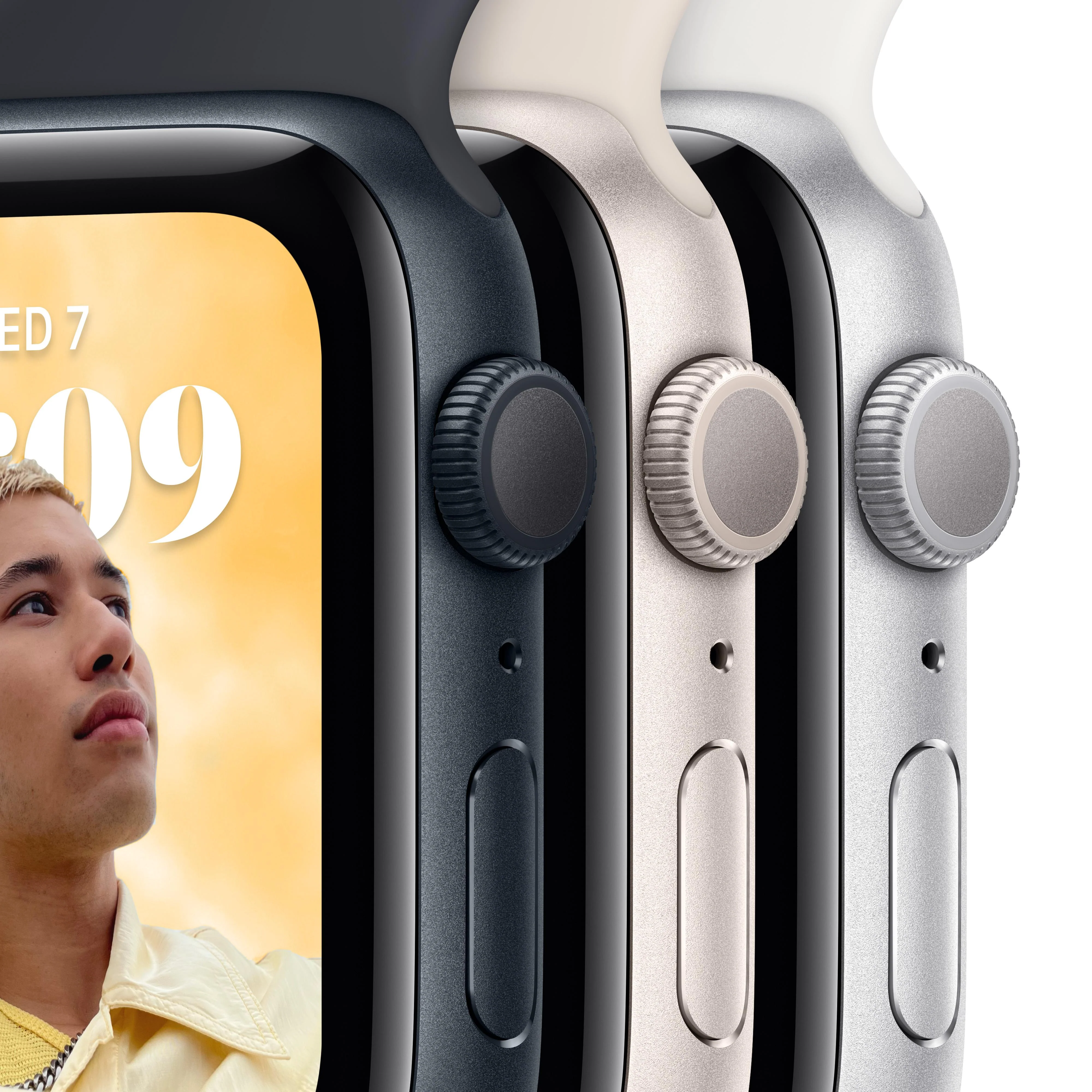 Apple Watch SE GPS 44mm Midnight Aluminium Case with Midnight Sport Band - Regular - Image 3